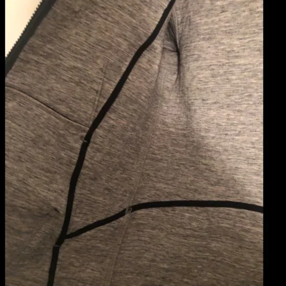 Lululemon NTS Heathered Gray Jacket Sz 6 - Picture 6 of 6